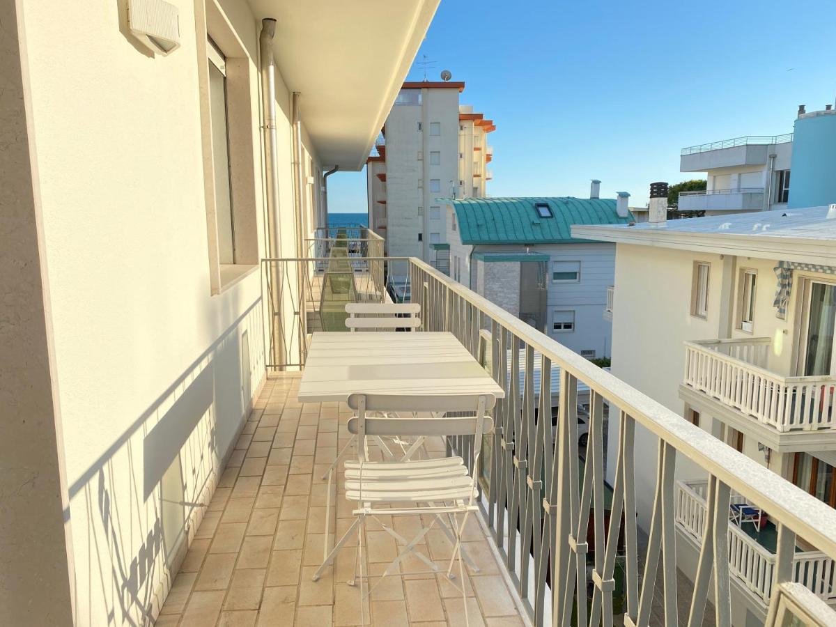 Appartamenti Cristina Carraro Immobiliare - Family Apartments Lido di Jesolo Exterior photo